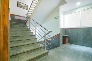 Lobby - Fabhotel Royal Inn I (Bengaluru)