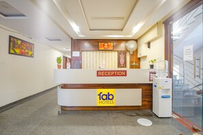 Reception - Fabhotel Royal Inn I (Bengaluru)