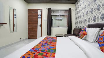 Egyptian cotton sheets, premium bedding, in-room safe, soundproofing