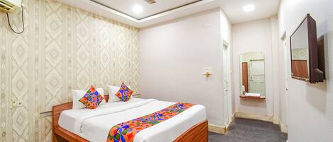 1 bedroom, Egyptian cotton sheets, premium bedding, in-room safe