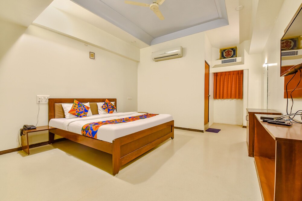 Fabhotel Shivam