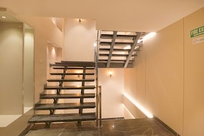 Lobby - Oriva Prime Shanit (New Delhi)