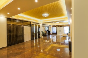 Banquet hall - Fabexpress Kapashera Residency (New Delhi)