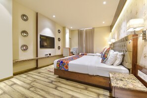 Egyptian cotton sheets, premium bedding, in-room safe, free WiFi - Fabhotel Prime The Wish (Jaipur)