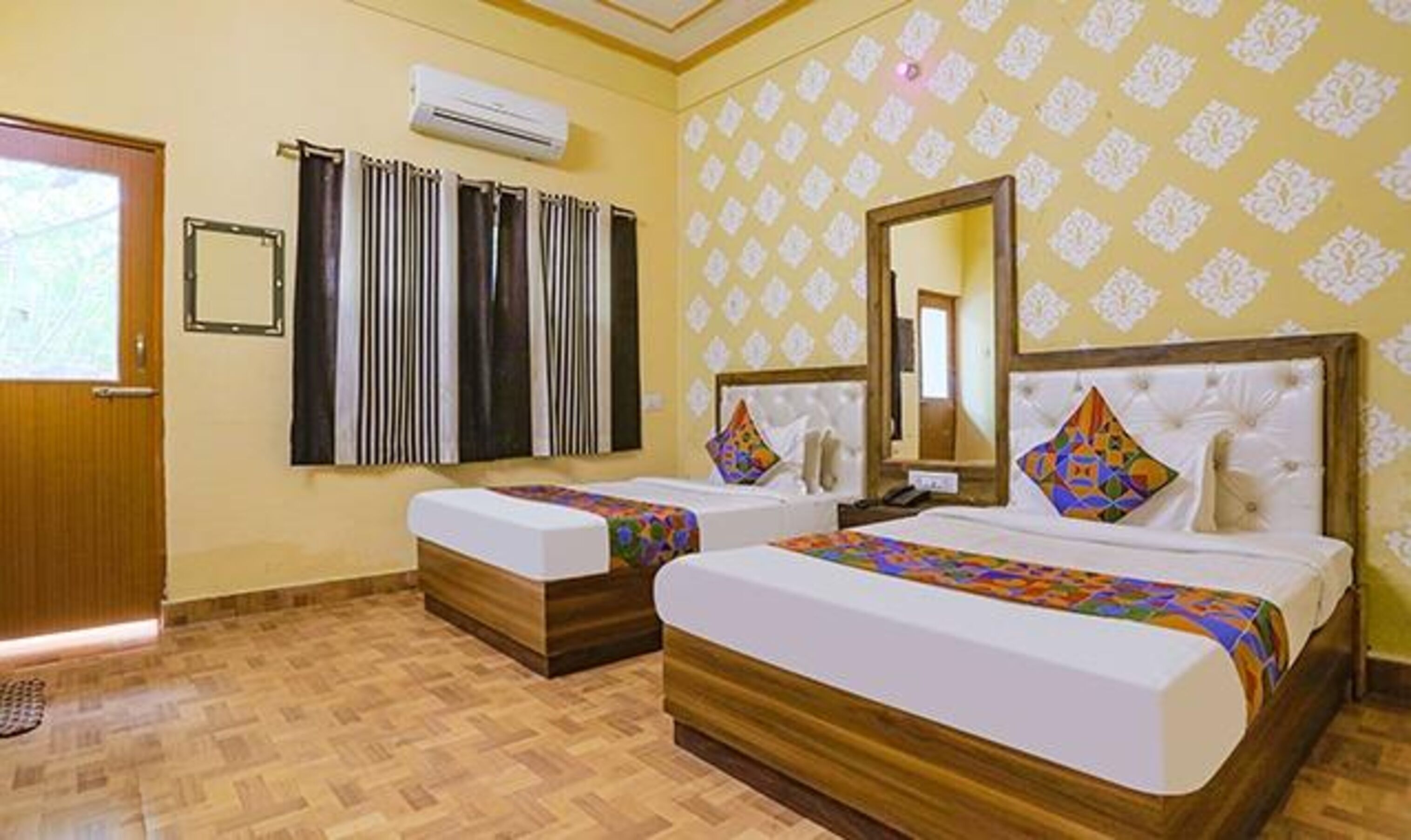 Fabhotel Shivam Palace