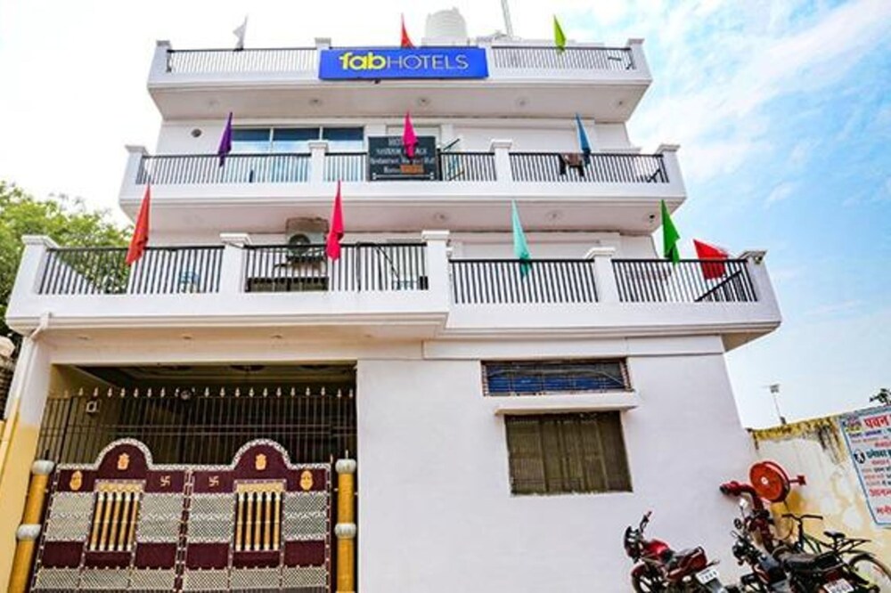 Fabhotel Shivam Palace