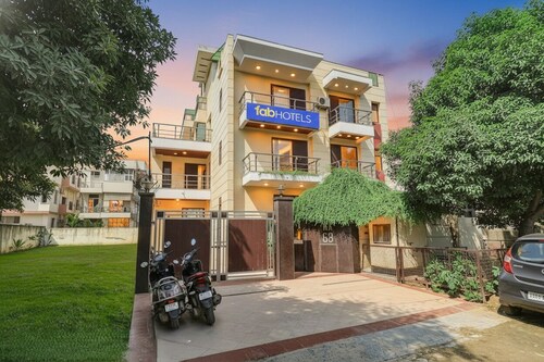 FabHotel Tipsy Inn Gurgaon