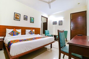 Deluxe Room | Egyptian cotton sheets, premium bedding, in-room safe, free WiFi