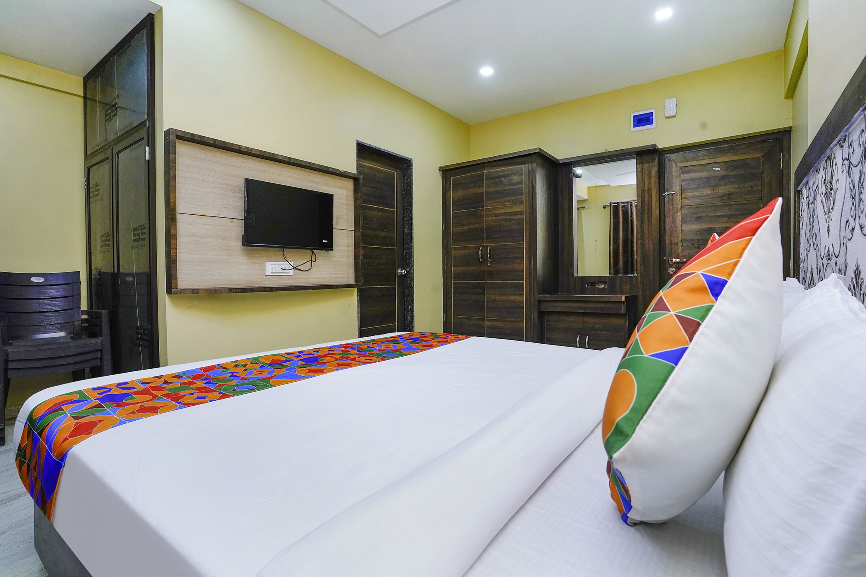 Fabhotel Bhiwandi Palace