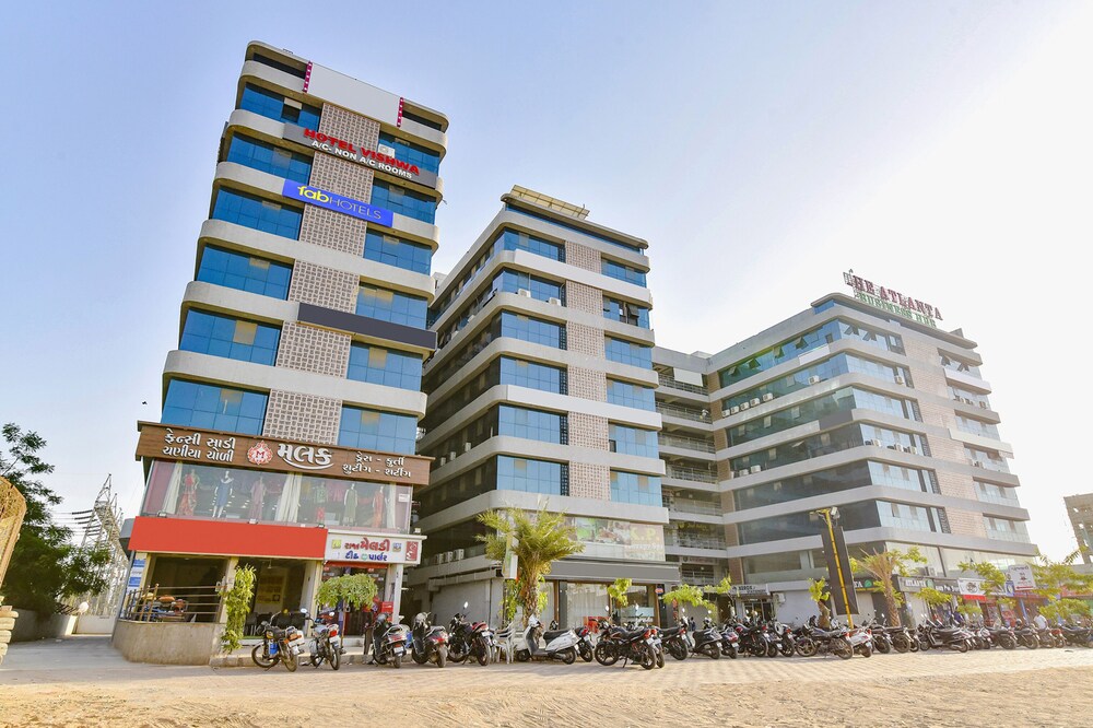 Fabhotel Vishwa