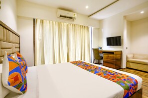 Executive Room | 1 bedroom, Egyptian cotton sheets, premium bedding, in-room safe
