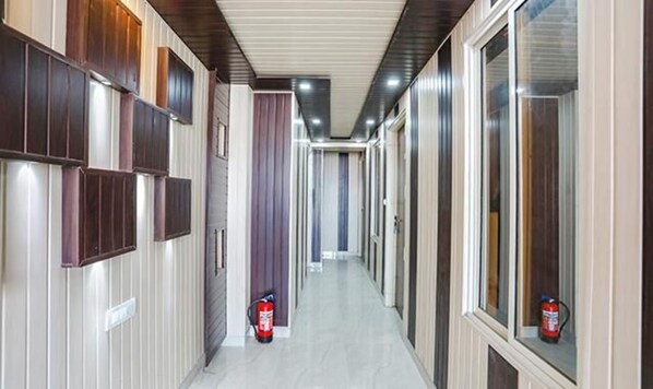 Lobby - Fabhotel Jms Residency (Dehradun)