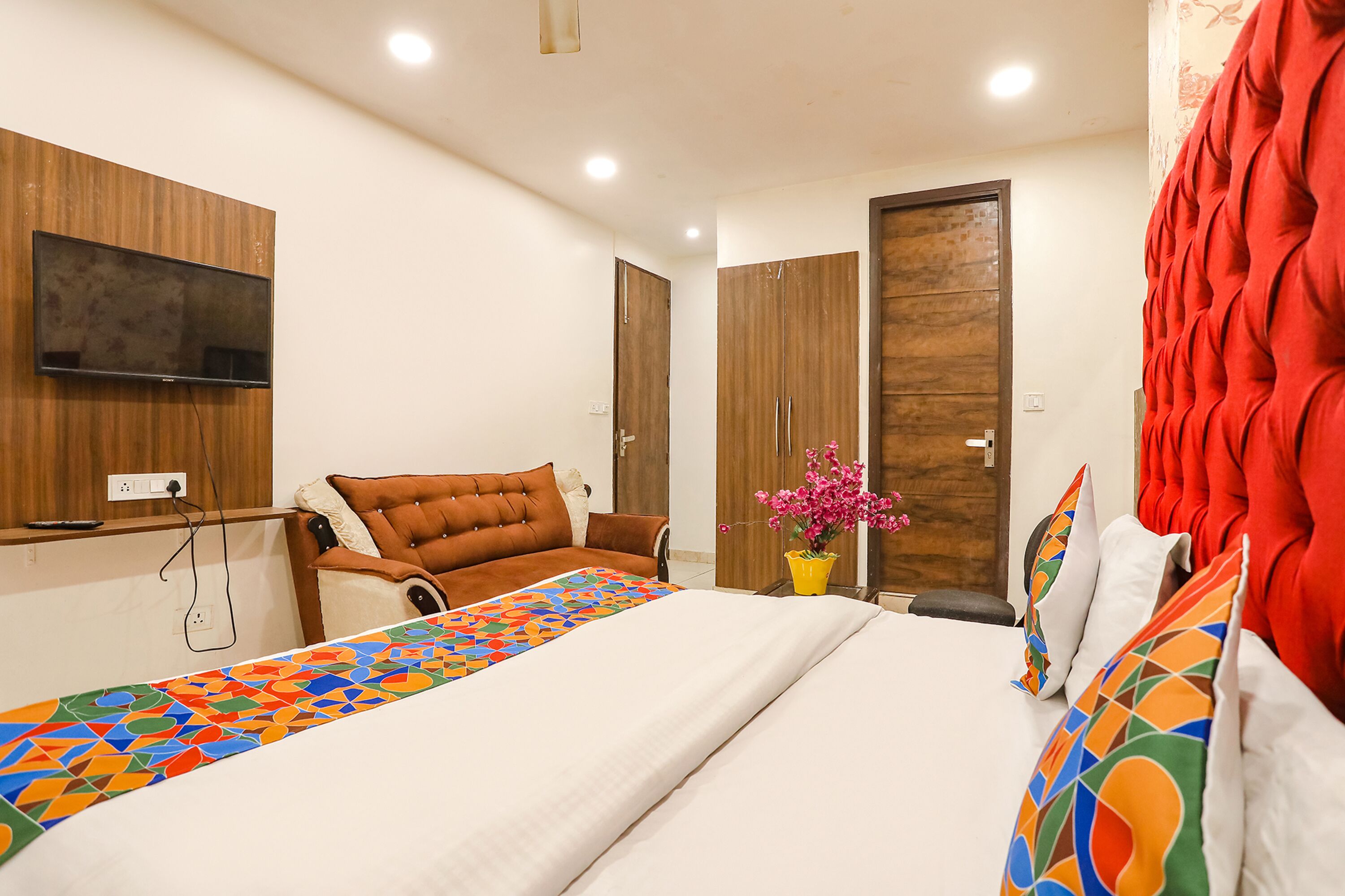 Foto - Via Royal Galaxy I