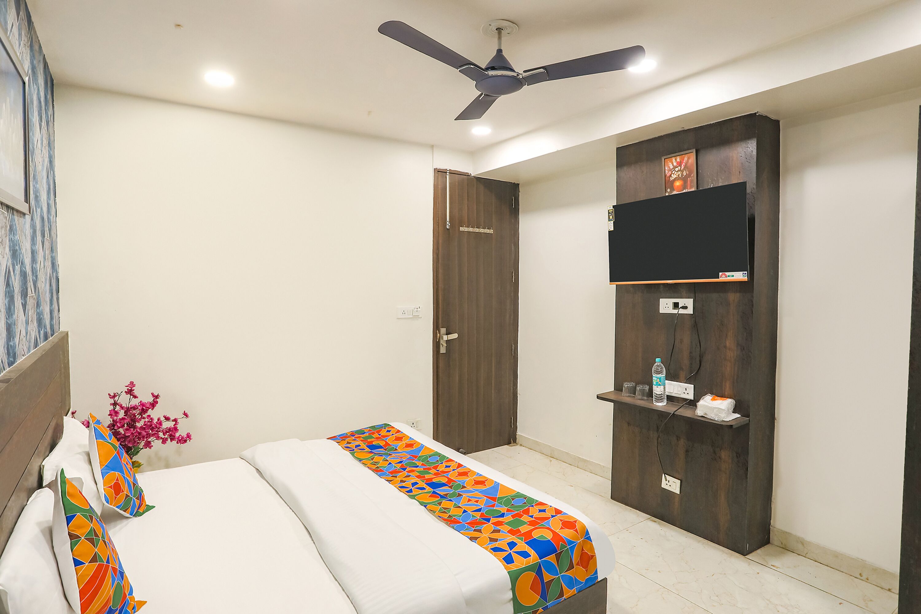 Foto - Via Royal Galaxy I