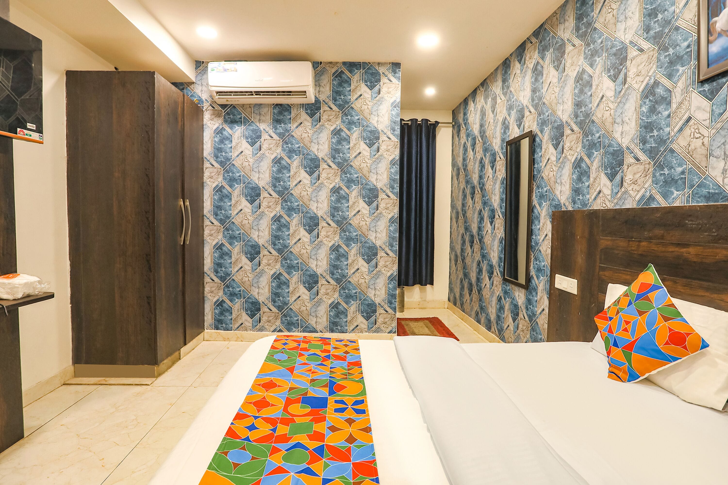 Fabhotel Royal Galaxy I