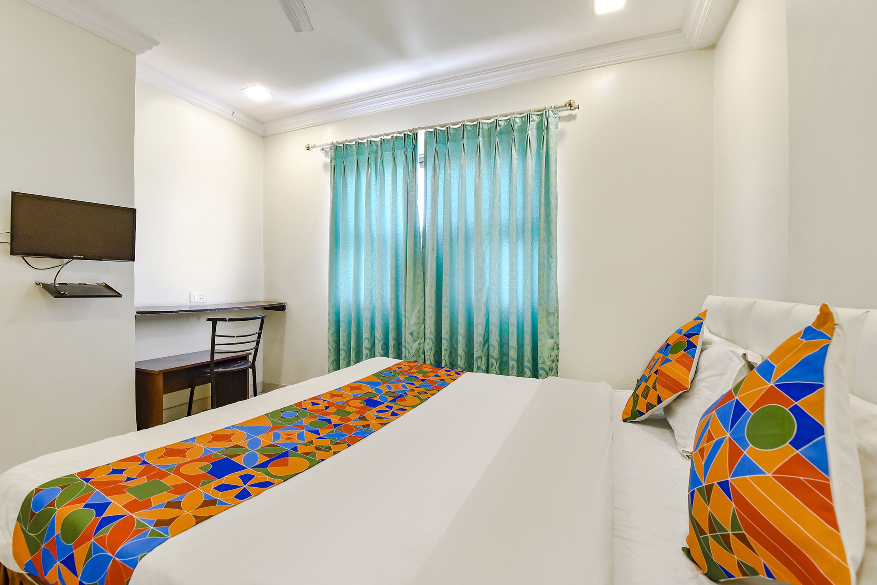 Photo - Via Golden Wings