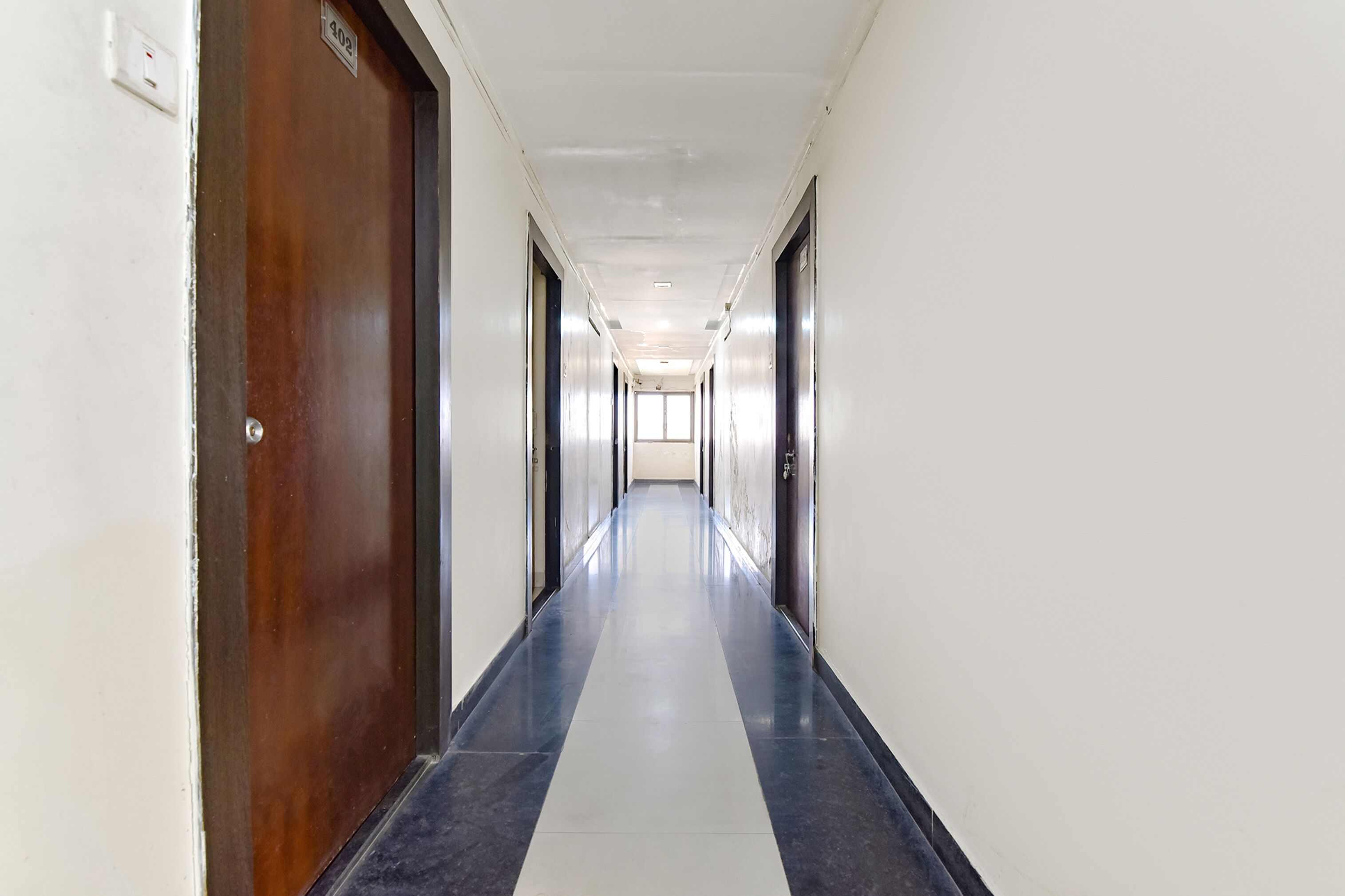 Photo - Via Golden Wings