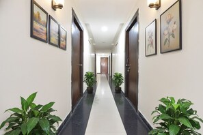 Lobby - Fabexpress Golden Wings (Udaipur)