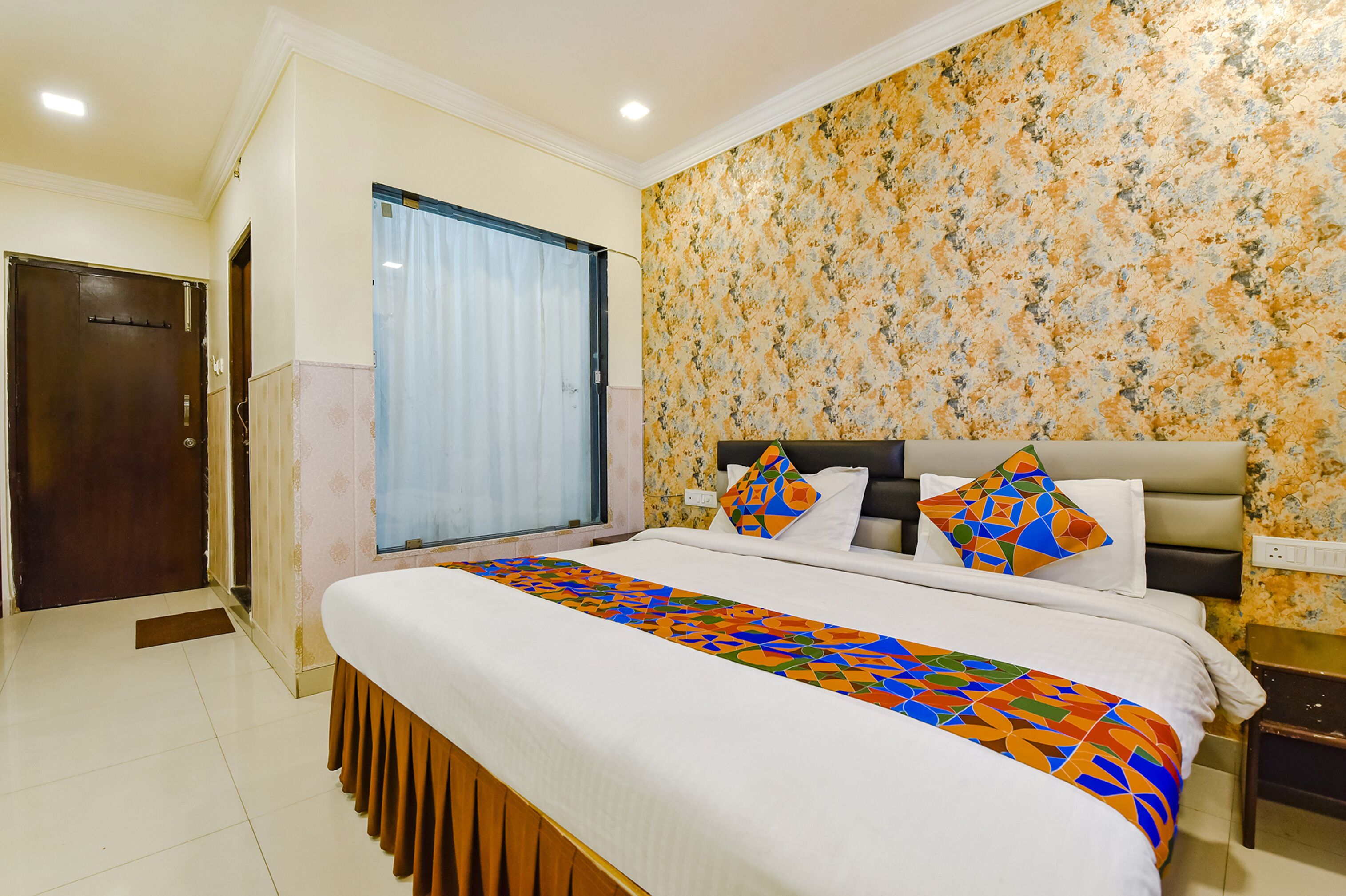 Photo - Via Golden Wings