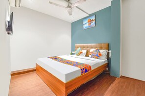Deluxe Room | Egyptian cotton sheets, premium bedding, in-room safe, free WiFi - Fabhotel Nidhivan (Surat)