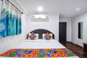 Egyptian cotton sheets, premium bedding, in-room safe, desk - Fabexpress Royal Oak (Bidhannagar)