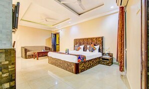 Egyptian cotton sheets, premium bedding, in-room safe, free WiFi - Fabhotel Ct Palace (Bhopal)
