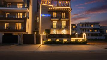 Pintu masuk hartanah