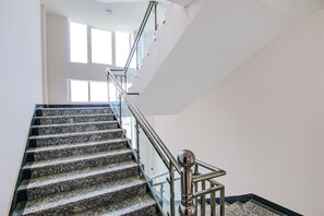 Lobby - Fabhotel Satyam International (Noida)