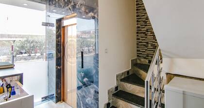 Fabhotel Yellow Leaf