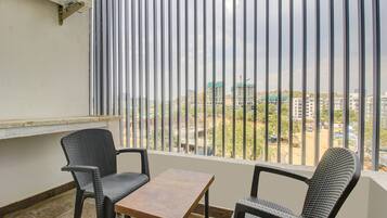 Egyptian cotton sheets, premium bedding, in-room safe, soundproofing