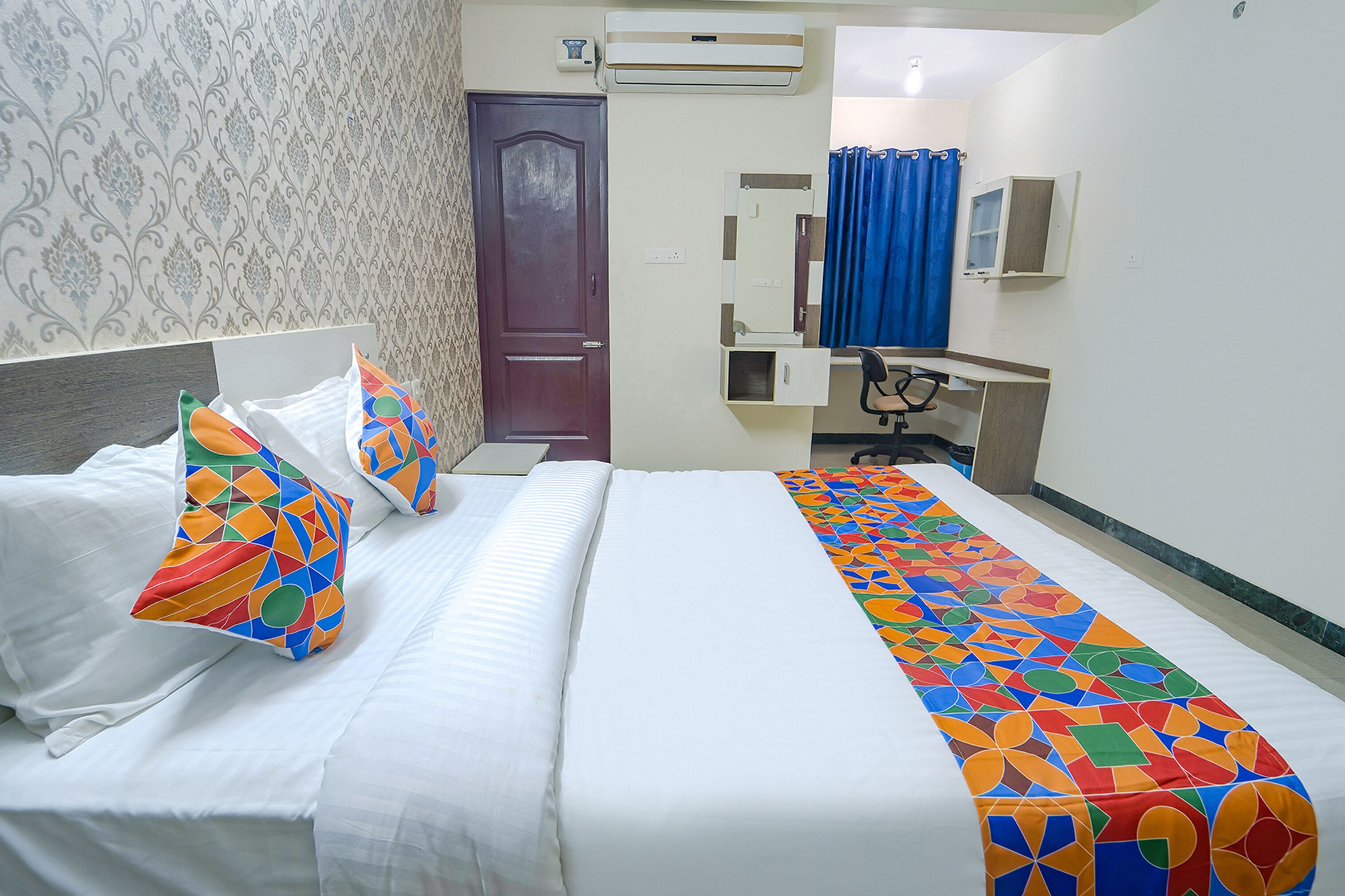 Fabhotel Grand Castle