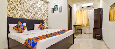 Deluxe Room | Free WiFi, bed sheets