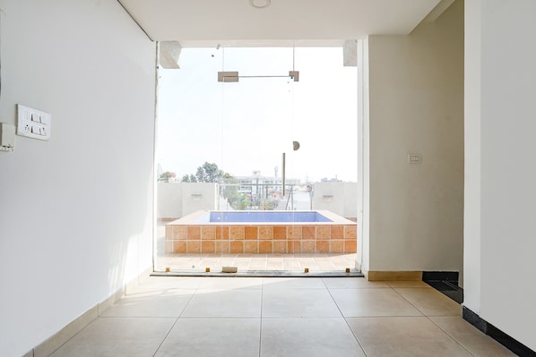 Lobby - Fabexpress Gulmohar Grande (Bhopal)