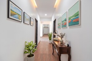 Lobby - Fabhotel Red Velvet Inn & Suites (Pune)