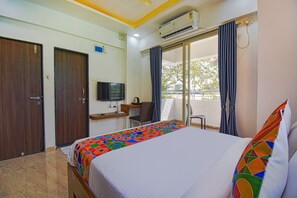 Egyptian cotton sheets, premium bedding, free WiFi, bed sheets