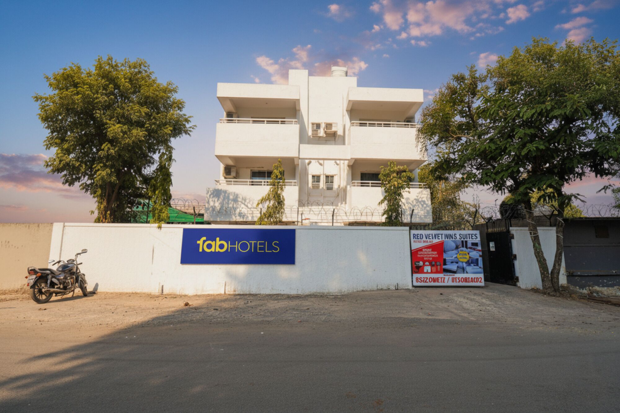Photo - FabHotel Red Velvet & Suites