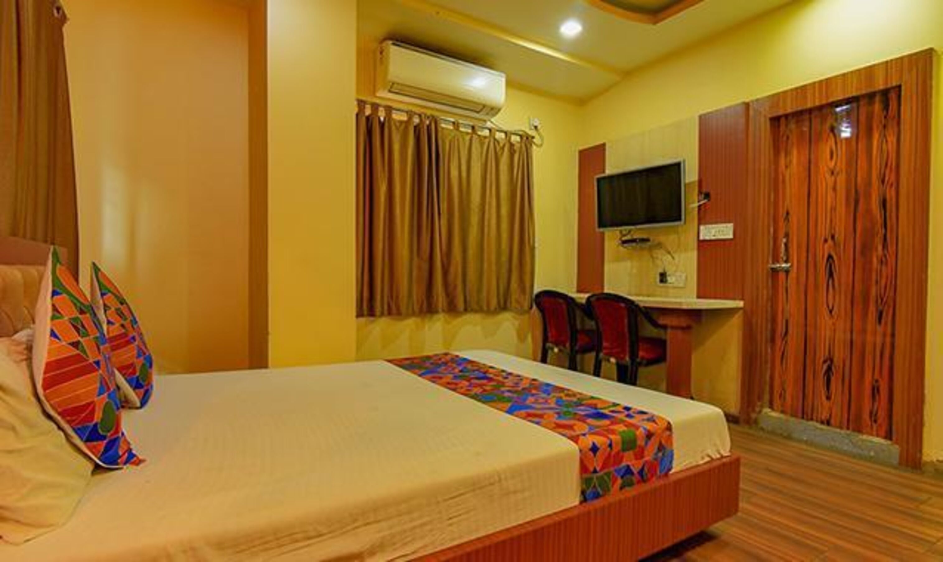 executive room | soundproofing, free wifi, bed sheets