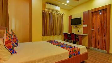 Executive Room | Egyptian cotton sheets, premium bedding, soundproofing, free WiFi