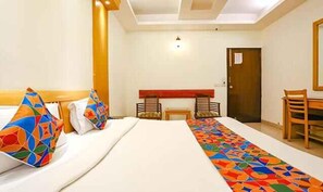 Habitación Deluxe | Sábanas de algodón egipcio, ropa de cama de alta calidad, wifi gratis