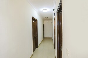 Lobby - Fabexpress Jpm Harshdeep (New Delhi)