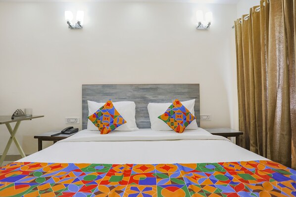 Deluxe Room - Fabexpress Jpm Harshdeep (New Delhi)