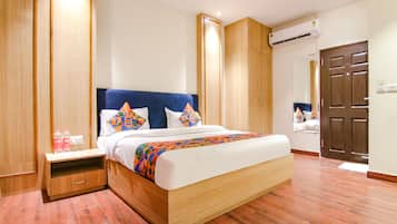 Luxury Suite | Free WiFi, bed sheets