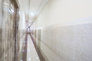 Lobby - Fabhotel Welcome (Kanpur)