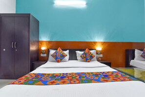 Soundproofing, free WiFi, bed sheets - FabHotel Green Vista Malviya Nagar (Jaipur)