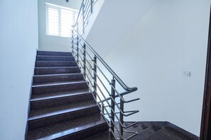 Lobby - FabHotel Home Tree Service Apartment (Chennai)