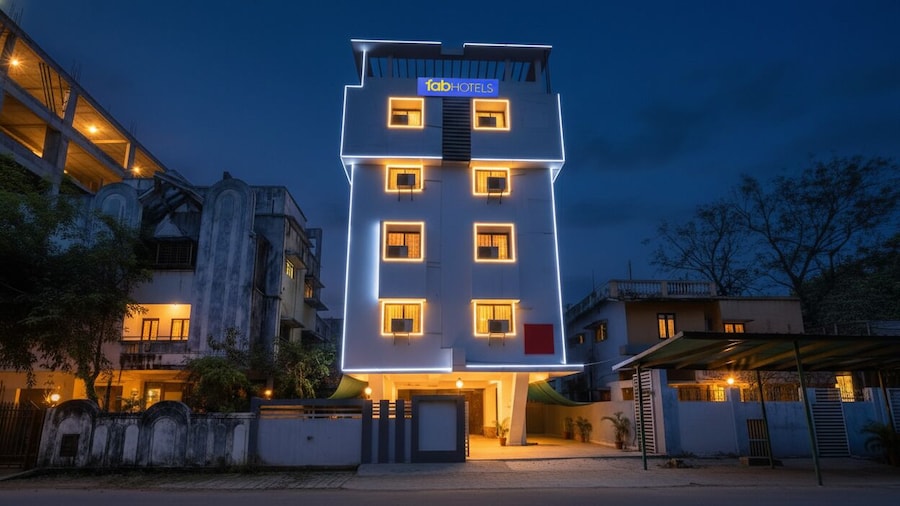 FabExpress Osca Inn