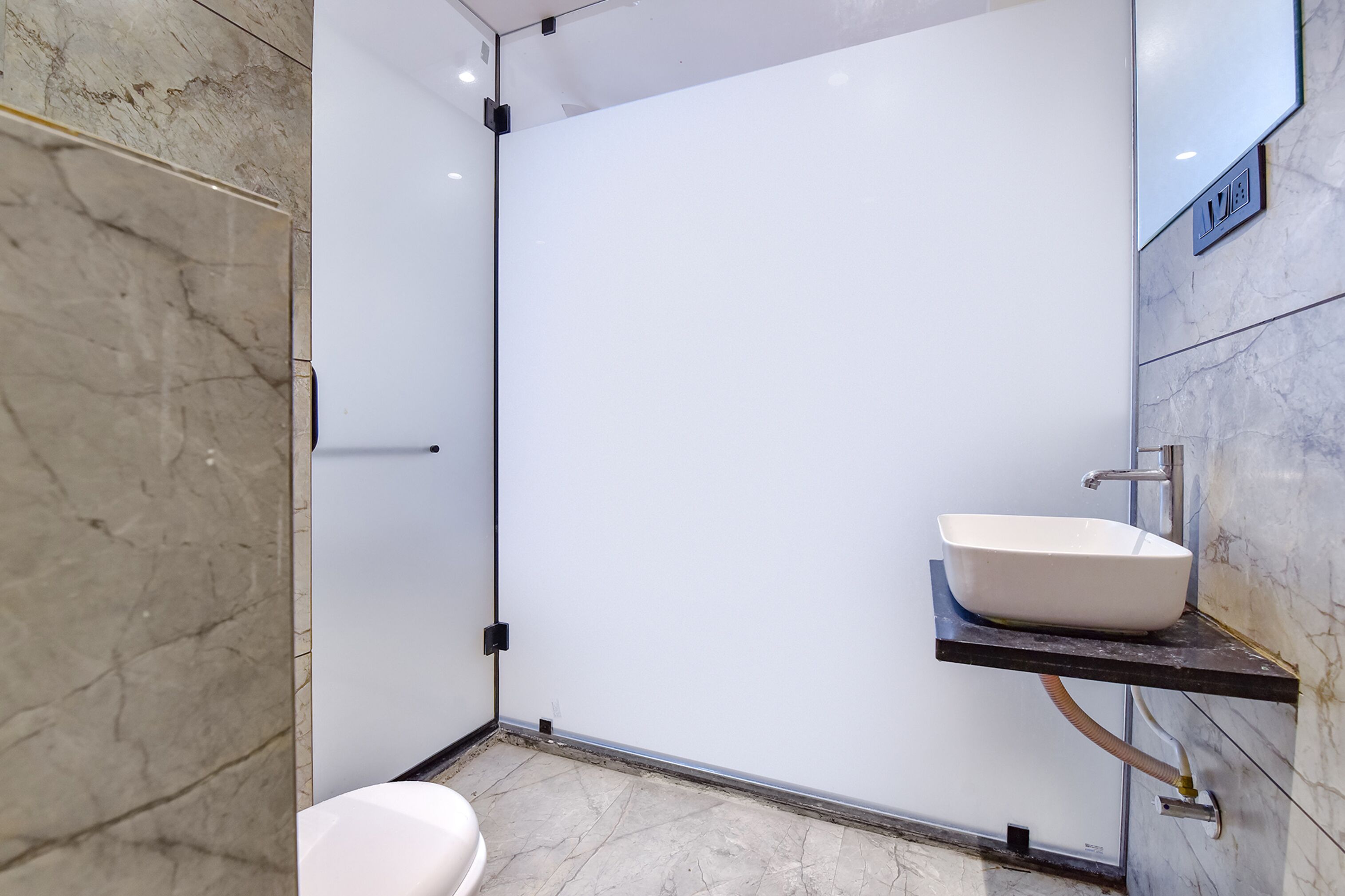 Fabhotel Gold Palace