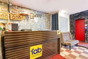 Reception - FabHotel Kings Suites Banaswadi (Bengaluru)