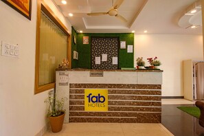 Reception - Fabhotel As Residency (Dehradun)