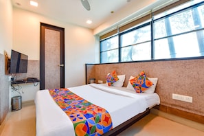 In-room safe, desk, free WiFi, bed sheets